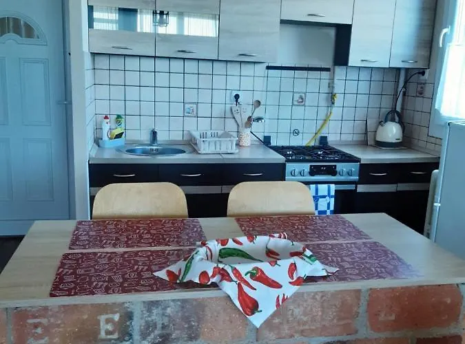 公寓 A Varos Felett 埃格尔